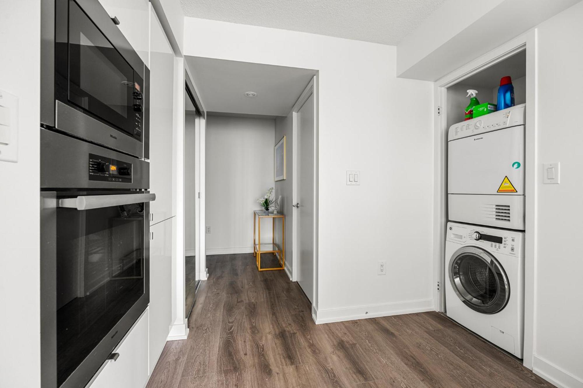 Globalstay Elegant Downtown Apartments Toronto Exterior foto